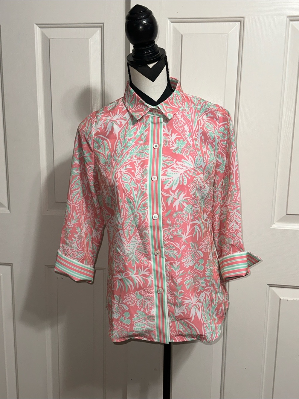 Gretchen Scott Designs Pink Tropical Print Button-Down Shirt